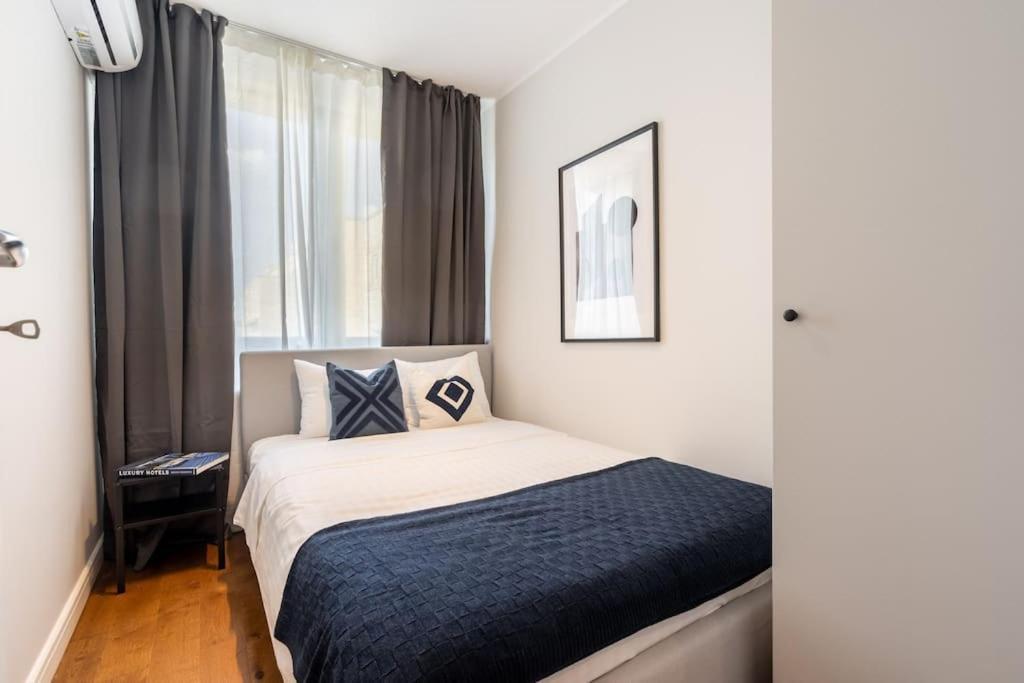 Stunning Views 2Br Midtown Flat - Charming Balcony Apartment Bucharest Luaran gambar